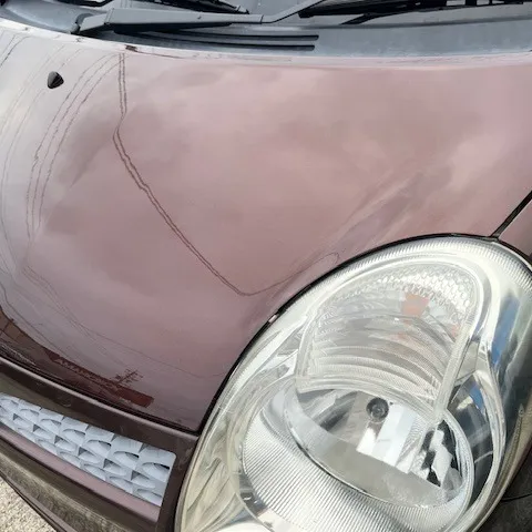 今回は、日産モコのボンネットの塗装劣化を修理しました。